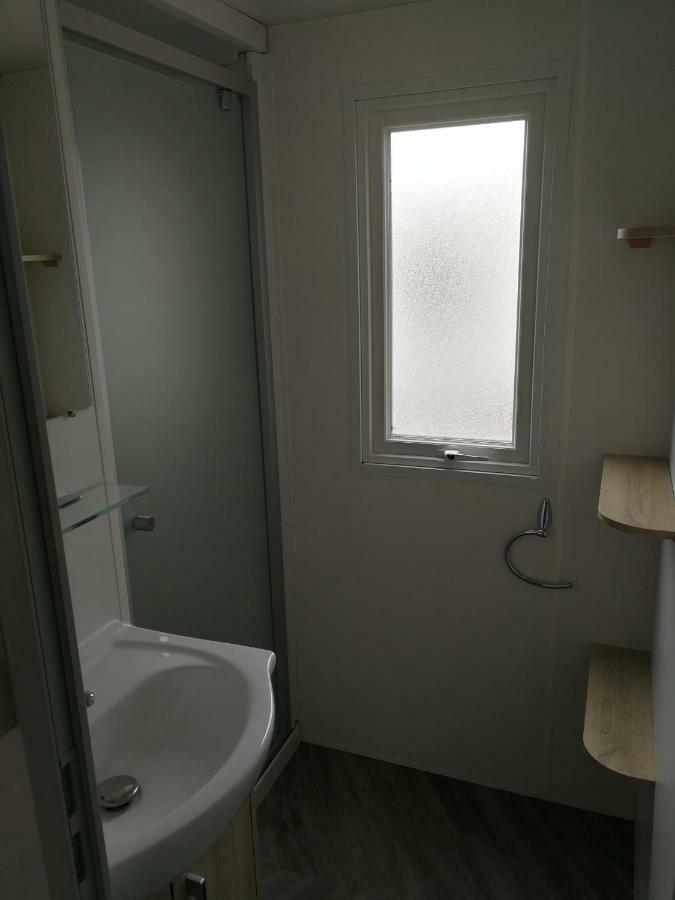 Bungalow 3Ch 2Sdb 8 Pers. Les Mathes Buitenkant foto