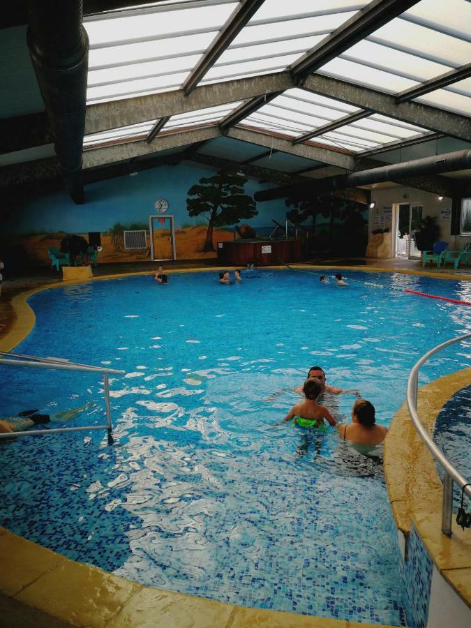 Bungalow 3Ch 2Sdb 8 Pers. Les Mathes Buitenkant foto