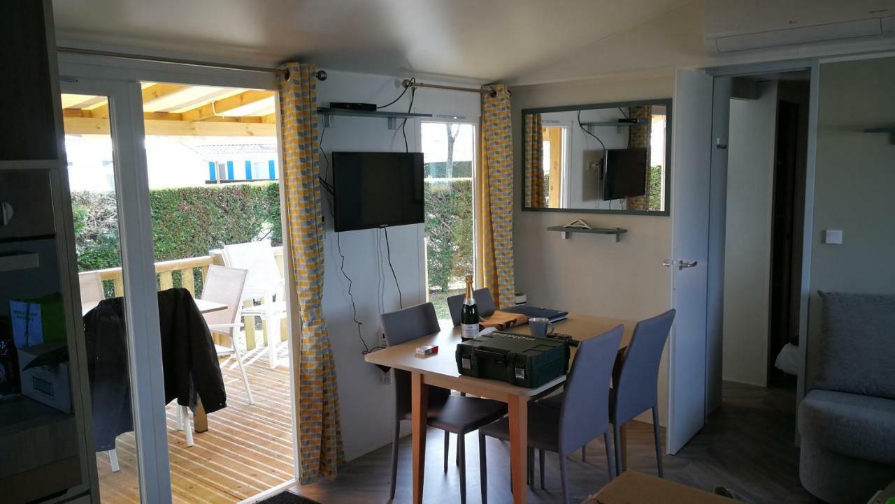 Bungalow 3Ch 2Sdb 8 Pers. Les Mathes Buitenkant foto