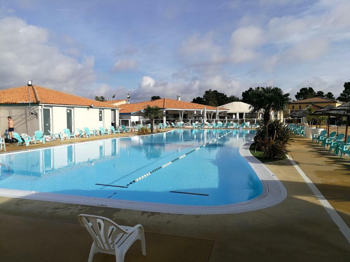 Bungalow 3Ch 2Sdb 8 Pers. Les Mathes Buitenkant foto